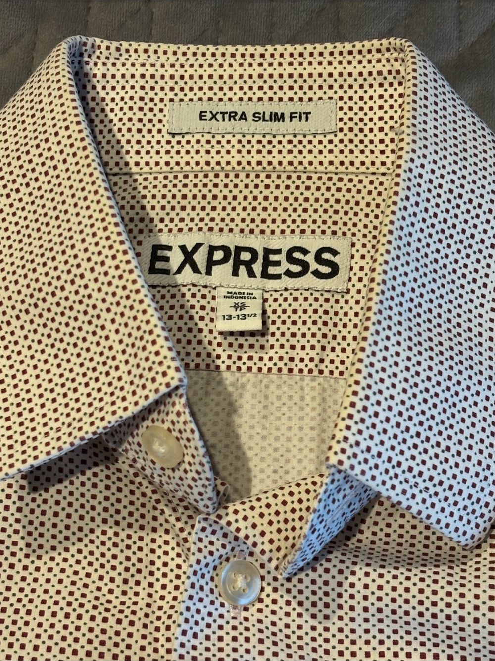 Express Men's Dress Shirt in White with Burgundy Micro-Dot